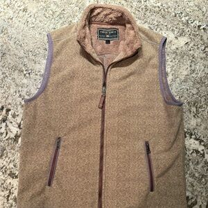 True Grit Men’s Fleece Vest